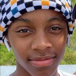 Meet your Posher, Moroof